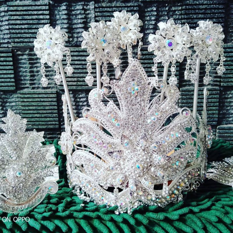 Siger Sunda Wayang + 7 Kembang Goyang + Kalung Pengantin