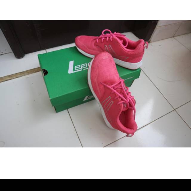 Sold Out Offline - Vault Zero League Pink