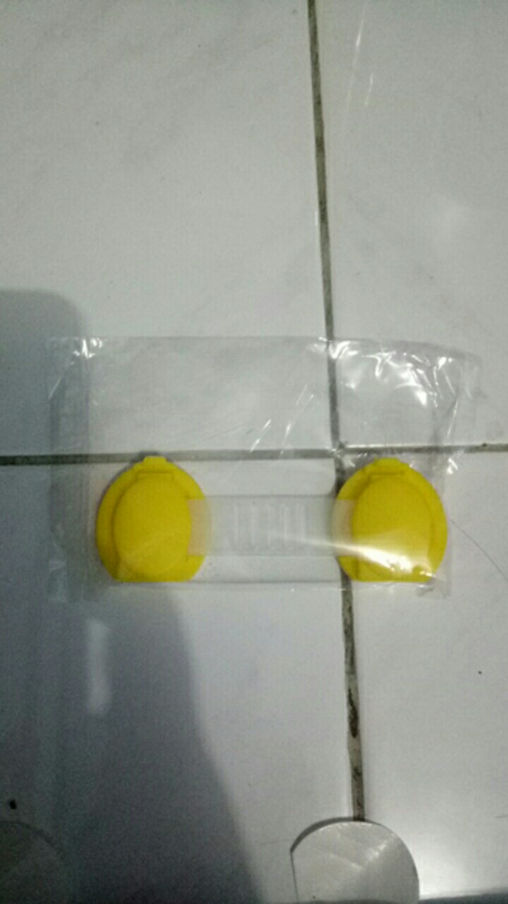 Pengaman Lemari Laci Pintu Perabotan Pengait Laci Safety Lock Karet