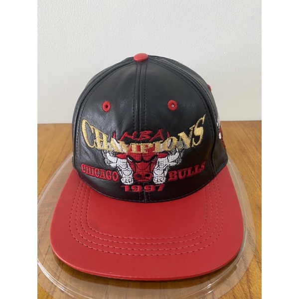 chicago bulls vintage leather hat