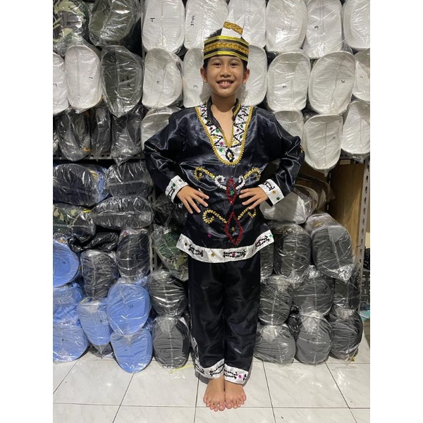 baju daerah adat dayak kalimantan tengah