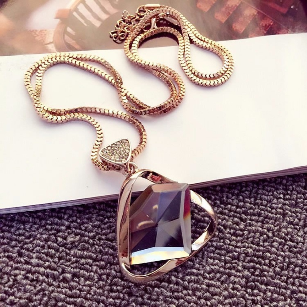 Hu Hu Hu Hu Hu Alat Bantu Pasang Kacamata♡ Kalung Rantai Dengan Liontin Segitiga Aksen Berlian Imitasi Untuk Wanita