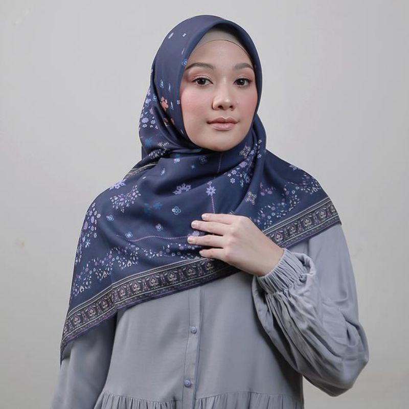 Zoya Scarf Hanuma | New Mei 2021