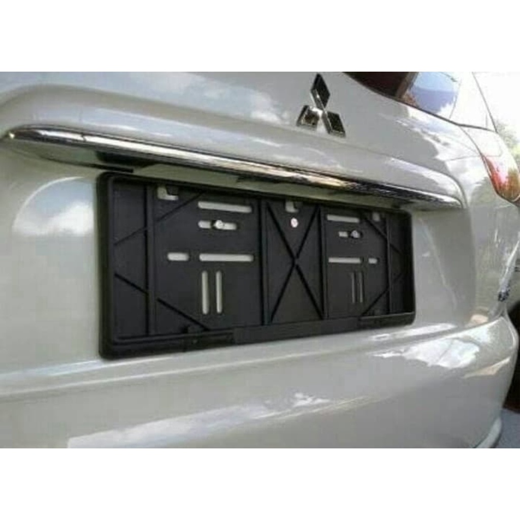 Tatakan Plat Mobil Model Astra / Dudukan Plat Standart Model Carbon