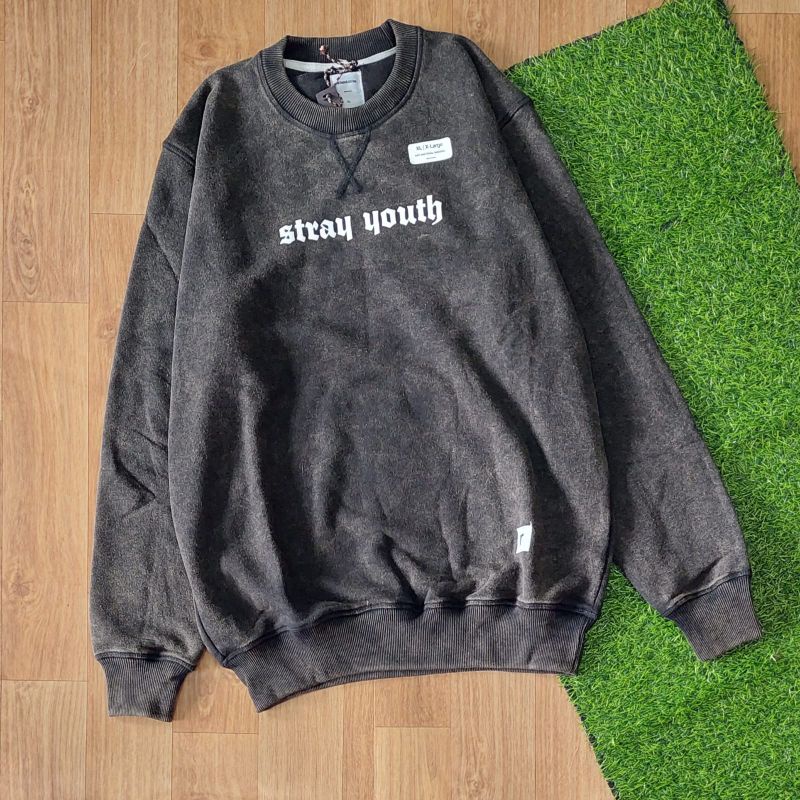 CREWNECK WASHED RATTLE - STRAY YOUTH
