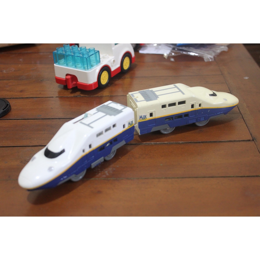 Takara Tomy Plarail Shinkansen E4 Max Mainan Kereta Api #1