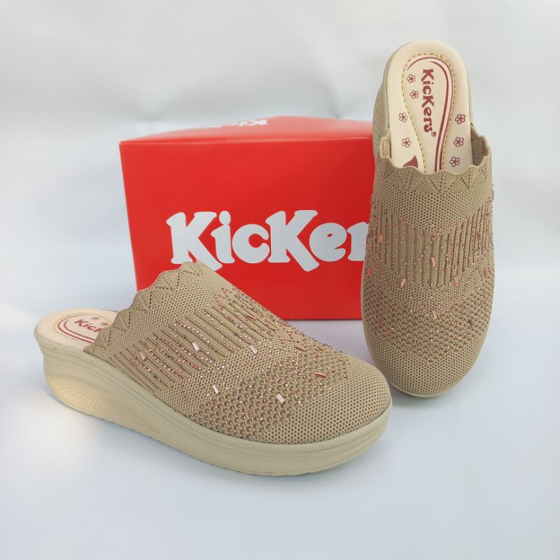 sepatu selop wanita kickers. sl wg rajut.