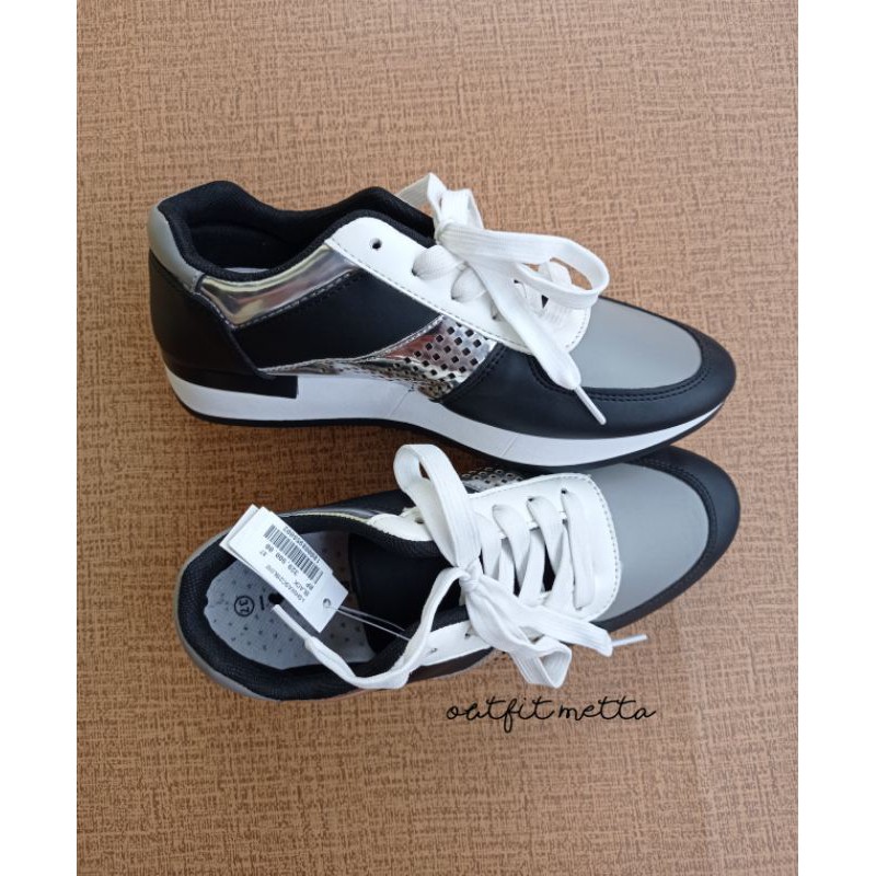 Colorbox sepatu sneakers wanita