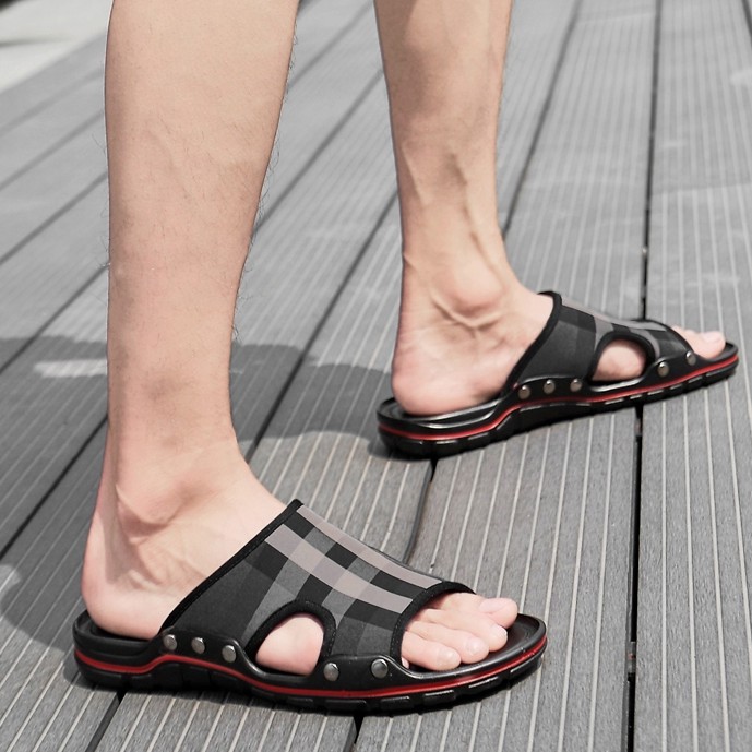 Sandal  Pria  Baru Fashion Trendy Nyaman Non slip Sandal  