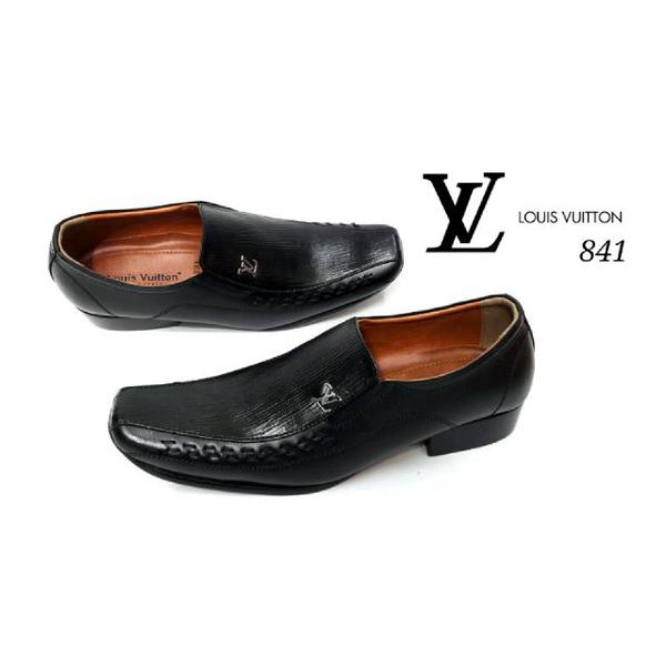 sepatu pantofel kulit l**is vuitton LV 841