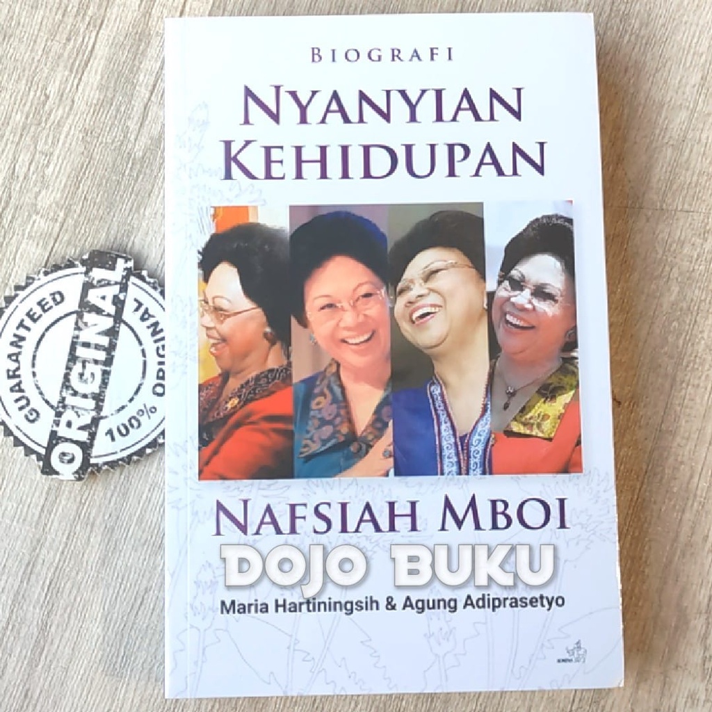 Buku Biografi Nyanyian Kehidupan Nafsiah Mboi by Maria Hartiningsih &amp; Agung Adiprasetyo