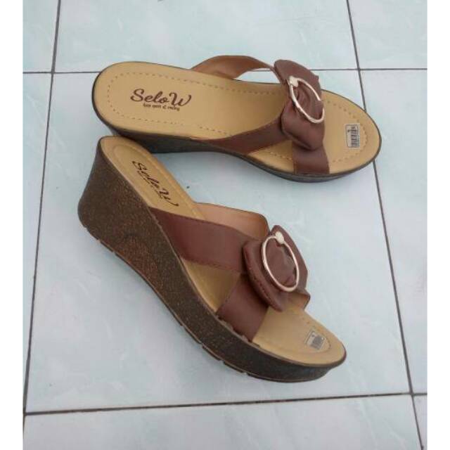 Sandal wedges cantik