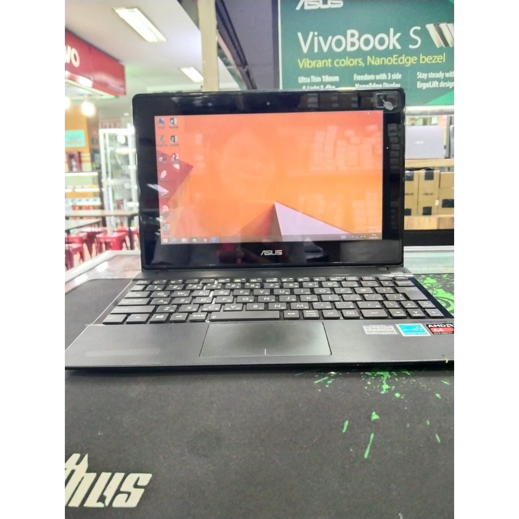 Laptop Leptop Notebook Second Seken Asus AMD A4 touchscreen  termurah Berkualitas