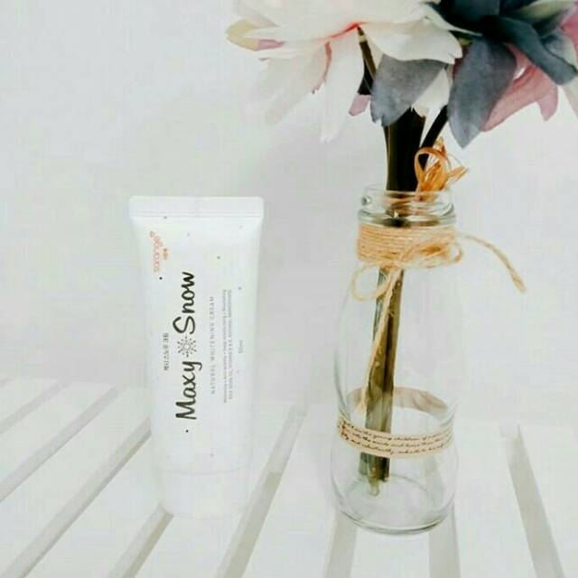 CREAM PEMUTIH,  NATURAL WHITENING CREAM, MAXY SNOW SARANGE, 50ML
