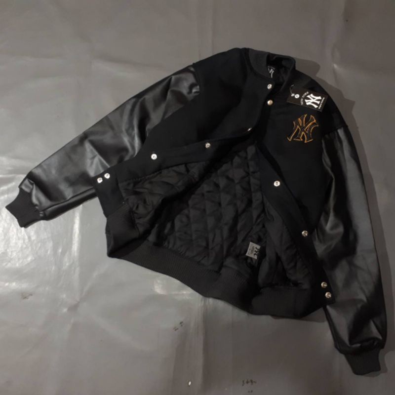 JAKET BOMBER VARSITY NEW YORK YANKESS HIGH QUALITY CASUAL HYPE FASHION PRIA