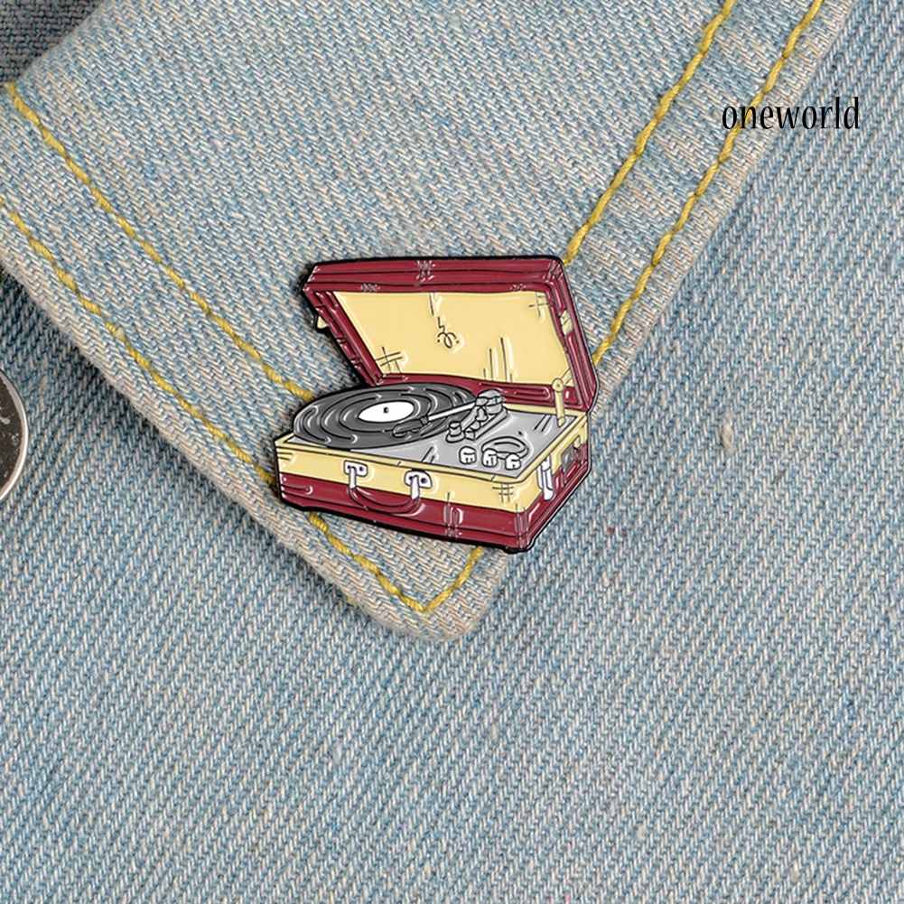 OW@ Unisex Suitcase Vinyl Record Player Enamel Brooch Pin Denim Jacket Badge Jewelry