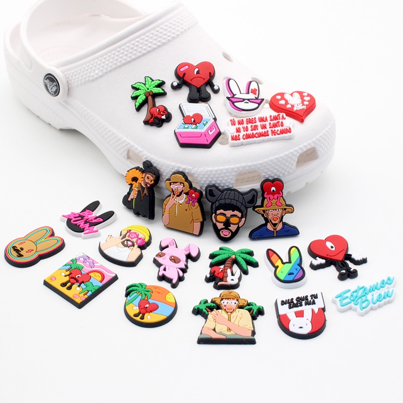 Rogue Rabbit shoe charms Bad bunny Crocs Pin 1pcs Jibbitz Kartun Hadiah aksesoris sepatu anak-anak yang lucu diy Dapat dilepas decorate sandal accessories