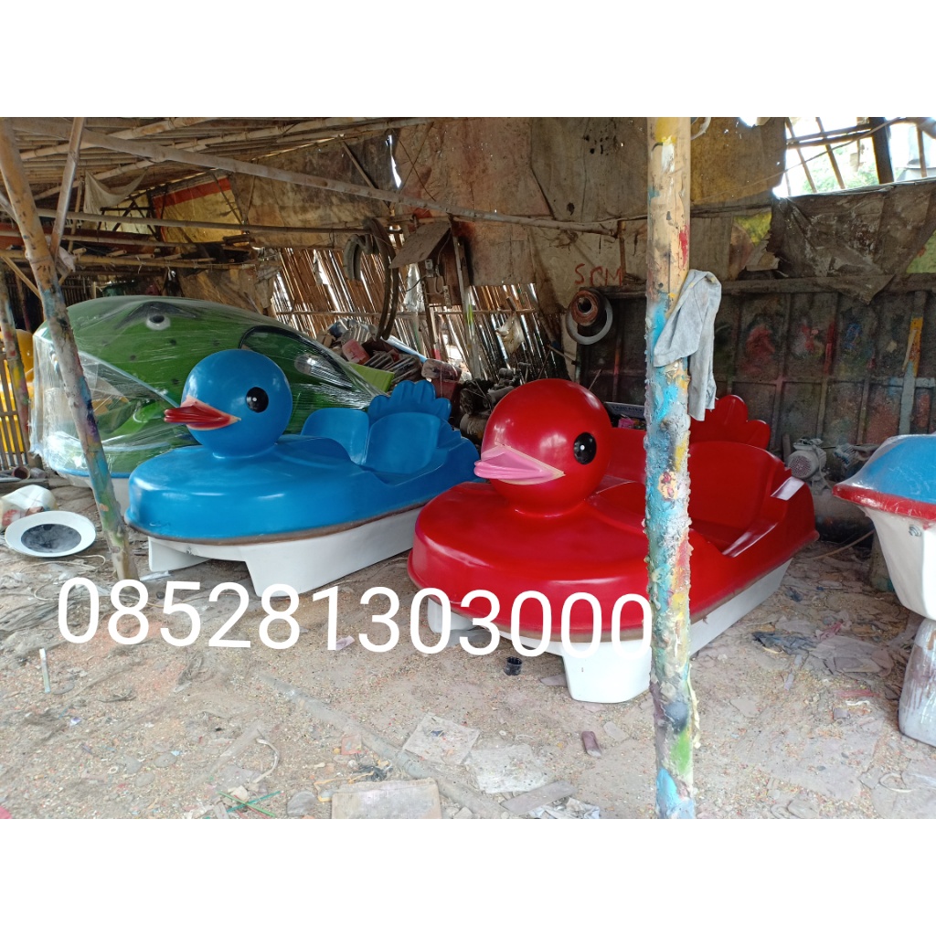 sepeda air bebek mini,sepeda air bebek kecil,pabrik perahu air murah,bebek air kecil