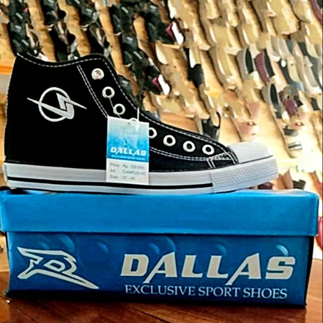 Sepatu dallas