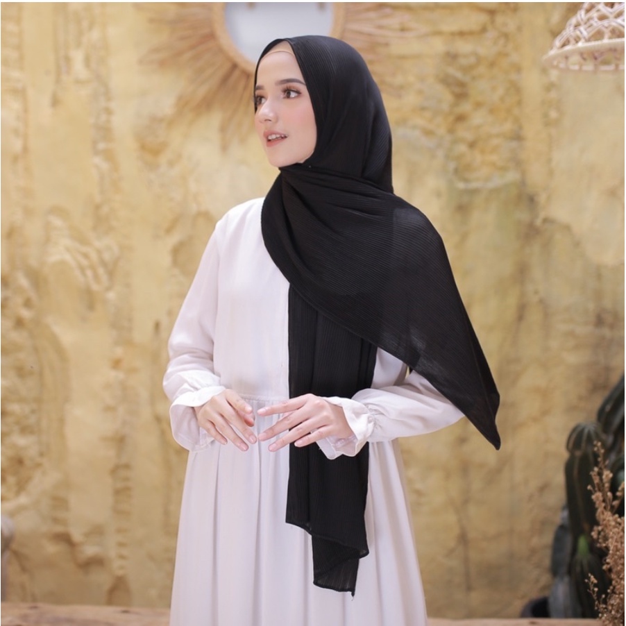 (Bisa COD) Pasmina Plisket Ceruty /Pasmina plisket shawell/Pasmina plated/Pasmina plisket premium-Hitam