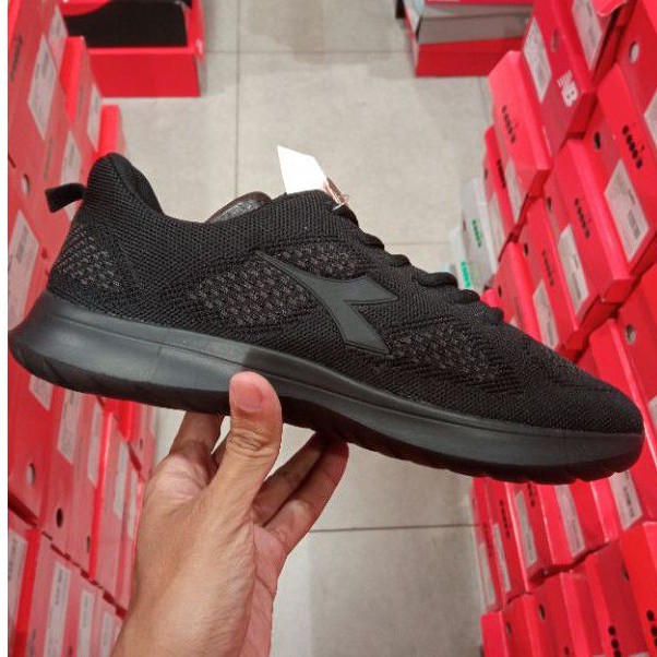 Diadora Juro Black Sepatu Running Diadora Original Sepatu Diadora Original