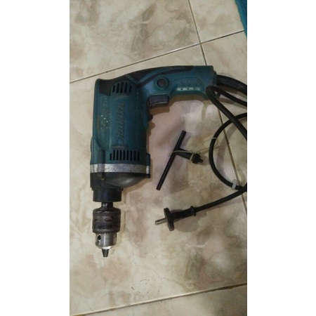 Bor tangan Hand drill Makita HP1630 13mm bekas normal