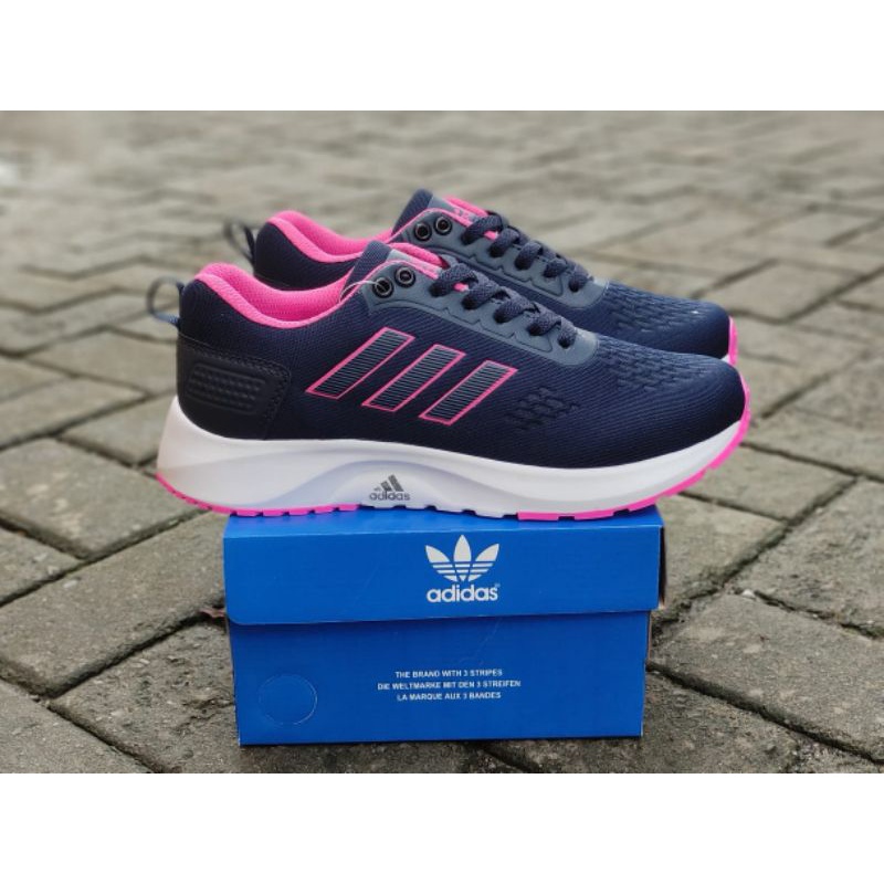 Sepatu Sneakers Adidas Wanita / Sneakers Adidas Olahraga Cewek / Sepatu Kuliah dan Sekolah Promo