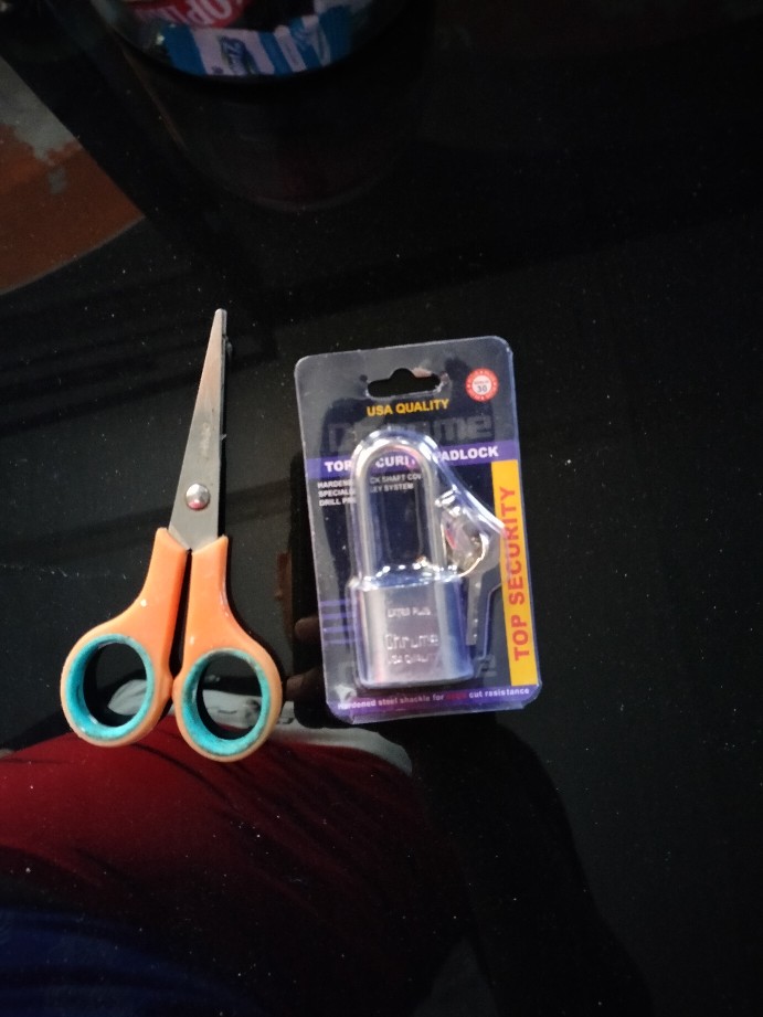 Gembok Putih Panjang 3key 30mm