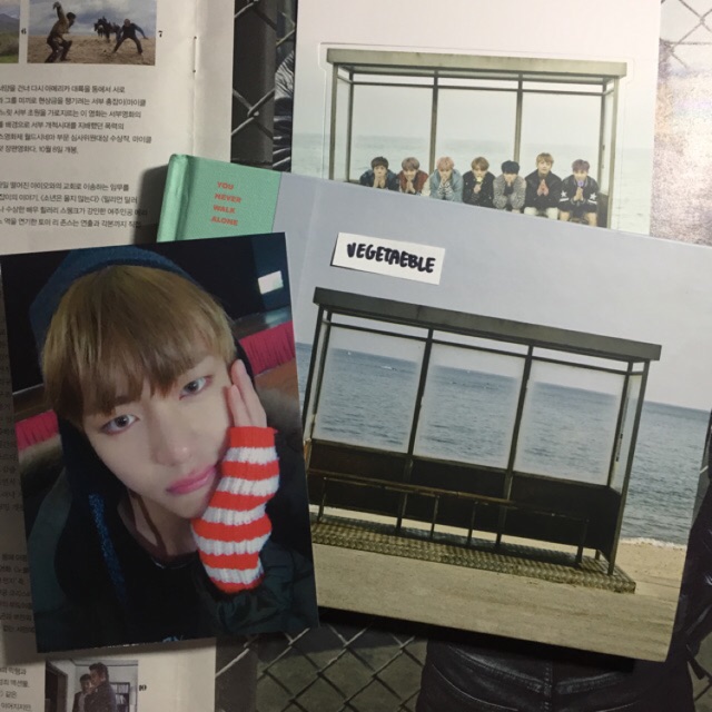 BTS YNWA Taiwan ver. + V Photocard