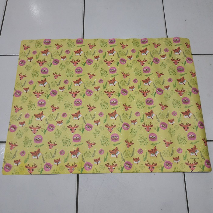 

The Body Shop WRAPPING PAPER Kertas Kado The Body Shop Motif Owl Deer