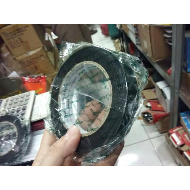 

Jual DOUBLE TAPE FOAM 1" / DAUBLE TAPE HIJAU Terbagus