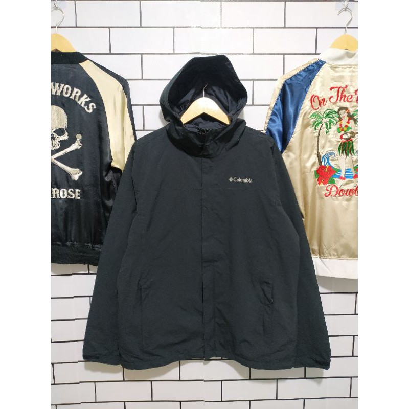 JAKET OUTDOOR COLUMBIA WATERPROOF THRIFTING SECONDBRAND