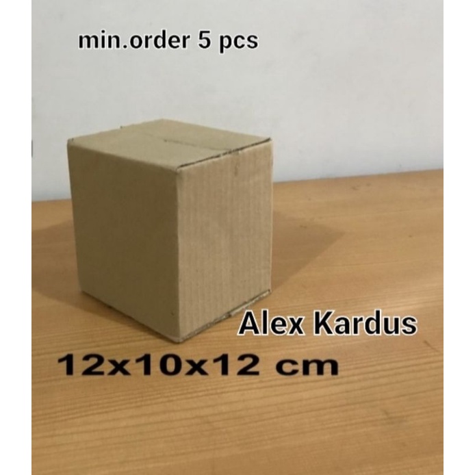 

Kardus / box / uk. 12x10x12 cm / karton packing polos baru.ST
