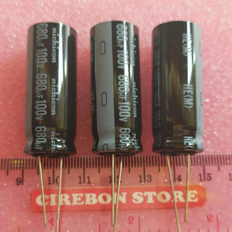 elko 100v 680uf 4cm x 1.6cm