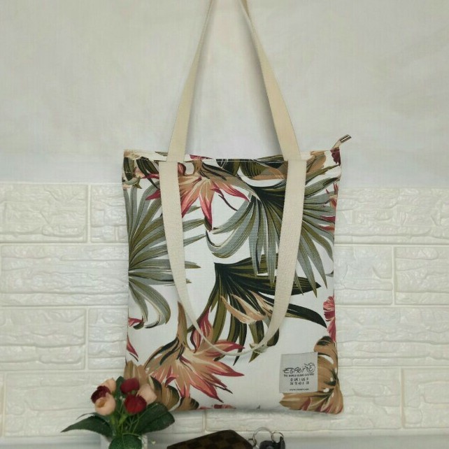 TOTEBAG KANVAS MOTIF KEKINIAN- RESLETING/ TAS BAHU WANITA TAS JINJING /TAS CEWE/ TOTEBAG PRIA WANITA/ TAS TRAVELLING/ TAS SEKOLAH TERLARIS/ TAS KULIAH/ TAS KANVAS MOTIF KEKINIAN/TOTEBAG MURAH BERKUALITAS/TOTEBAG KPOP/TAS  FASHION