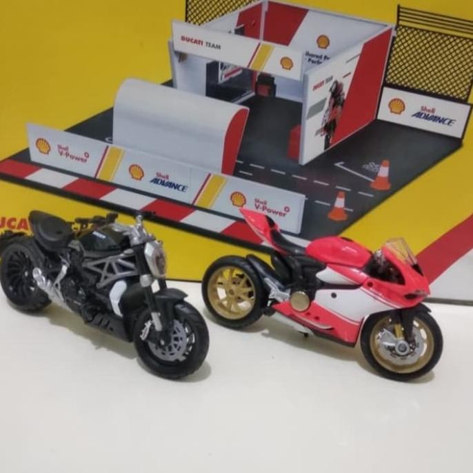 Ducati Shell / Diecast Ducati Shell
