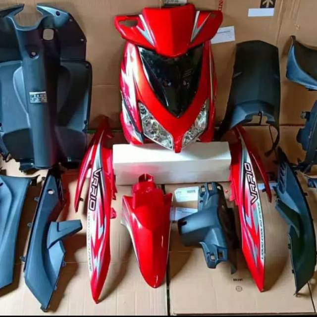 Honda vario lama 110 karbu cover body full sama lampu2 plus striping