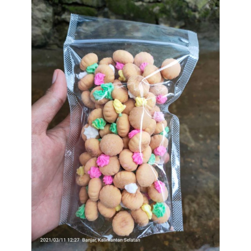 

biskuit gem rose bunga 100gram