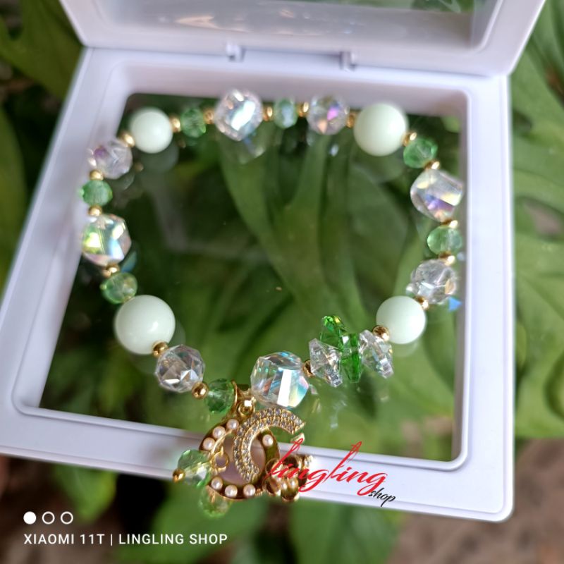 New.. gelang batu kristal cantik//gelang batu kristal mix titanium// gelang batu kristal free box