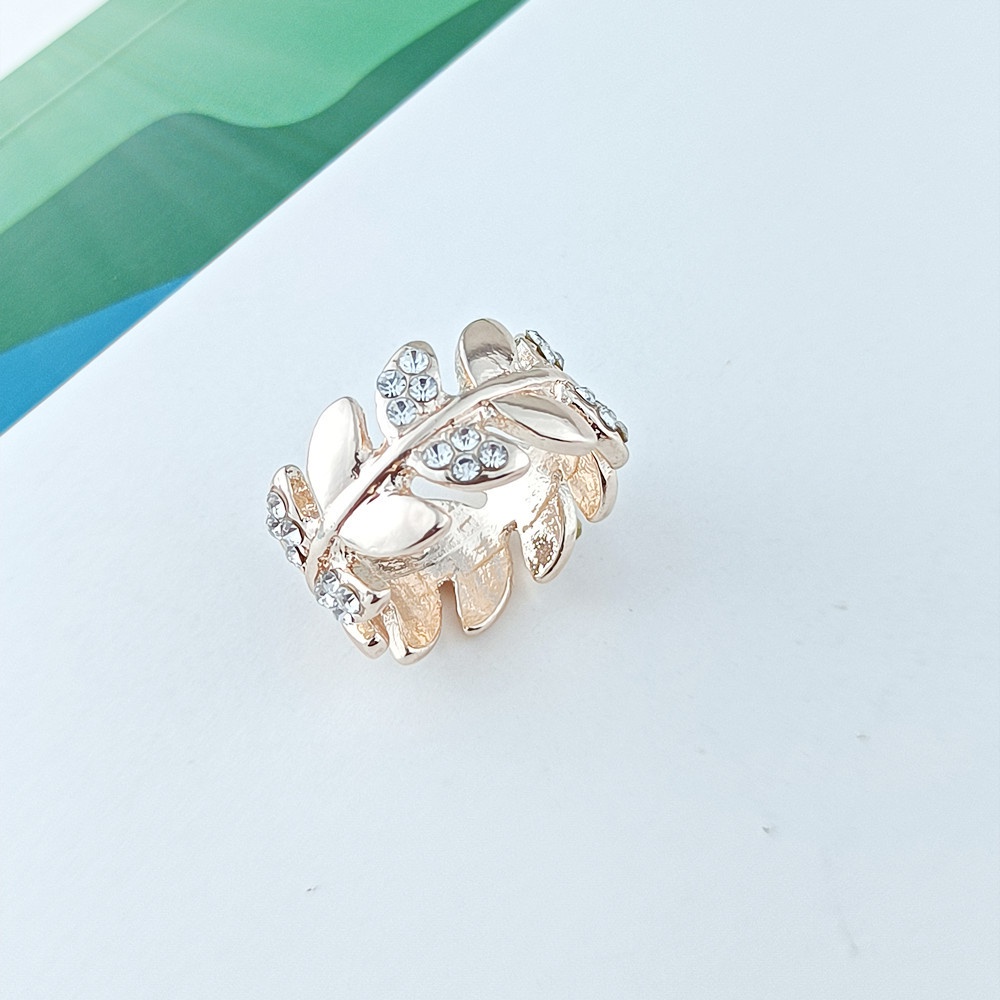 Cincin Gesper Syal Bentuk Kotak Bahan Sutra