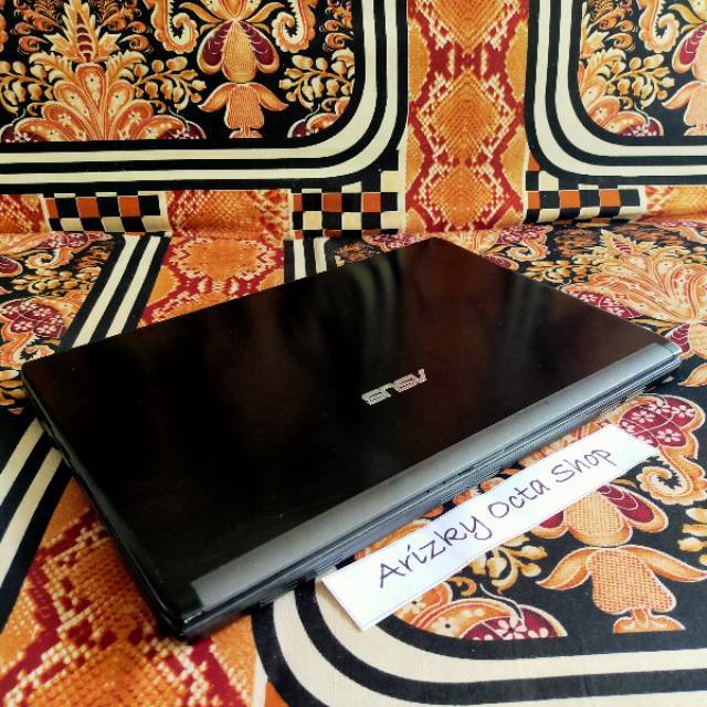 LAPTOP DUAL VGA INTEL HD+NVIDIA GEFORCE  ASUS CORE I5 RAM 8GB DDR3 HDD 500GB