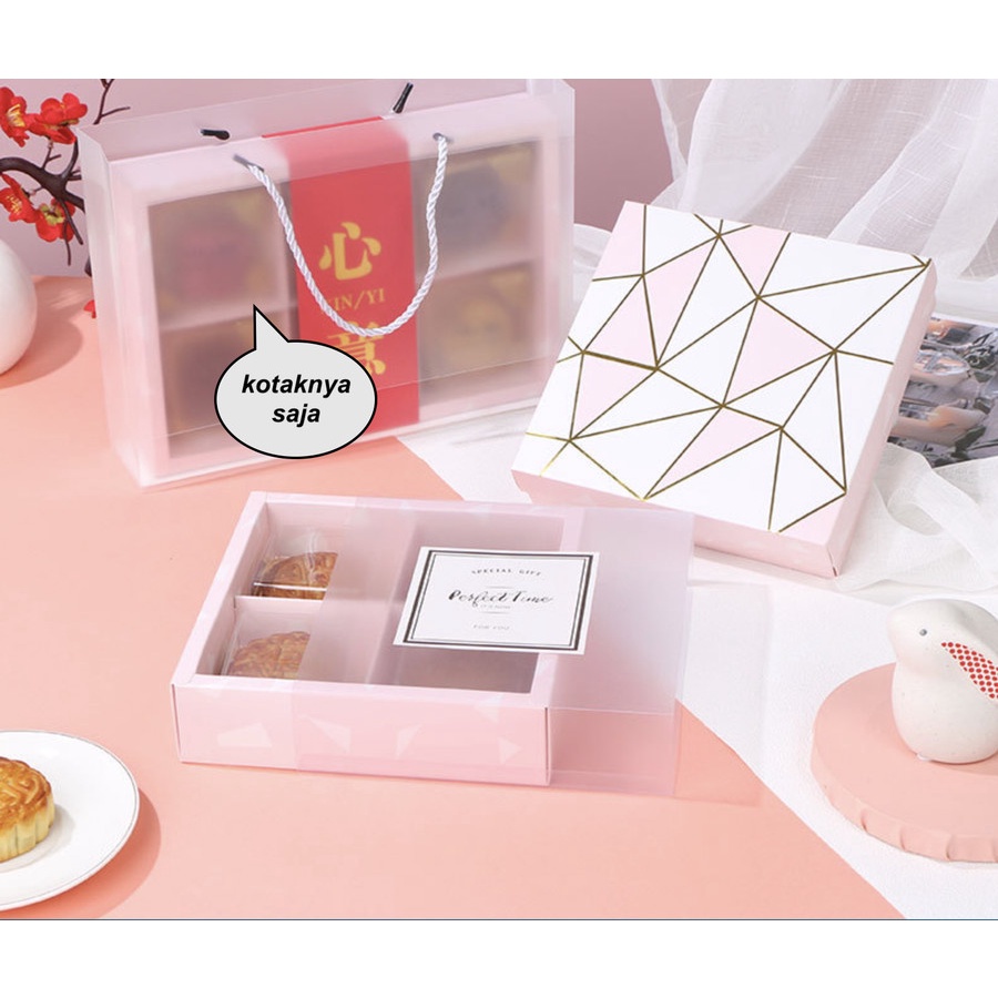 

kotak hadiah set KOTAK slot sekat pink mika , kotak moon cake hadiah