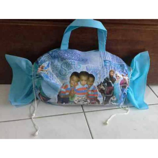 

(HB) Tas souvenir ulang tahun model permen frozen