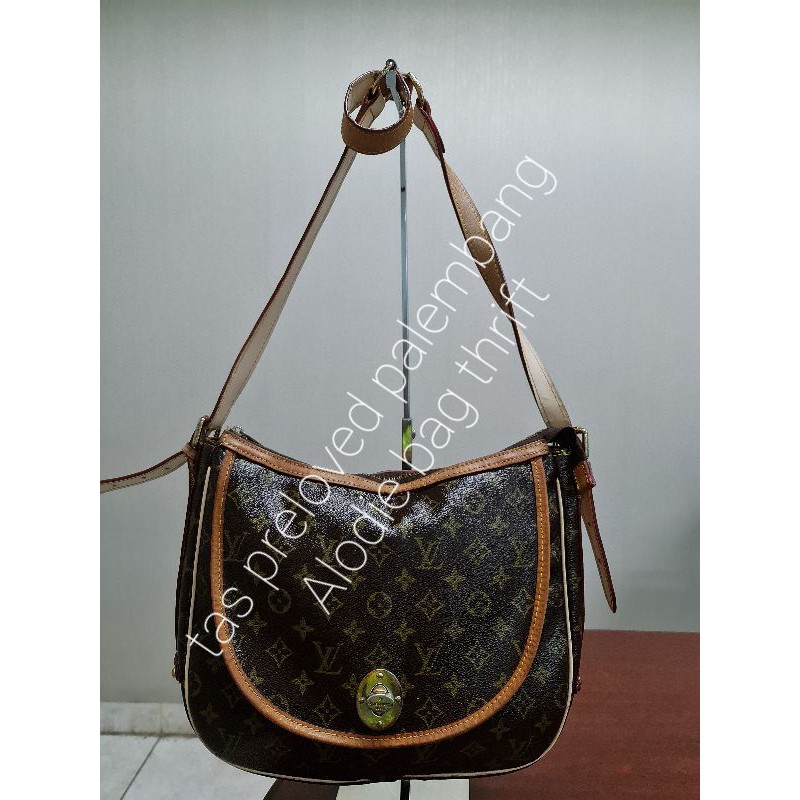 Preloved LV authentic Tas LV TULUM