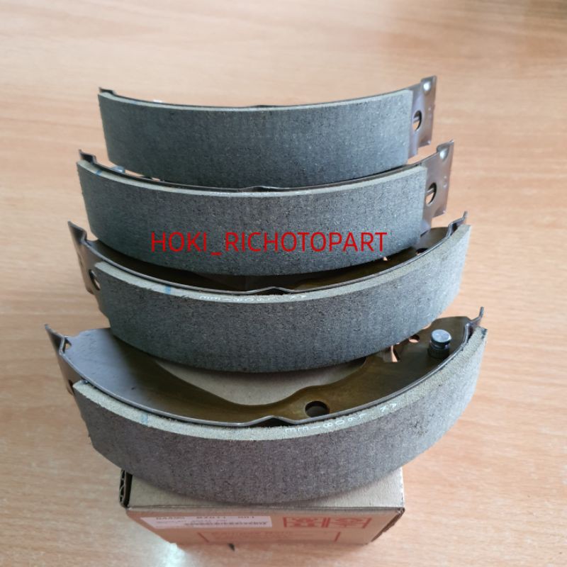 Kampas rem belakang avanza /xenia 04495-bz011-001