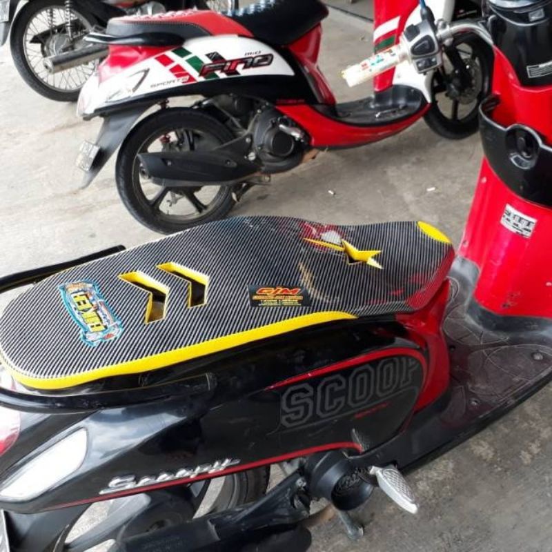 Jok Scoopy Slim Modifikasi Lubang