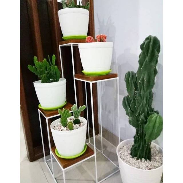 Rak bunga besi tingkat 4 susun alas kayu - Rak Hias Tanaman