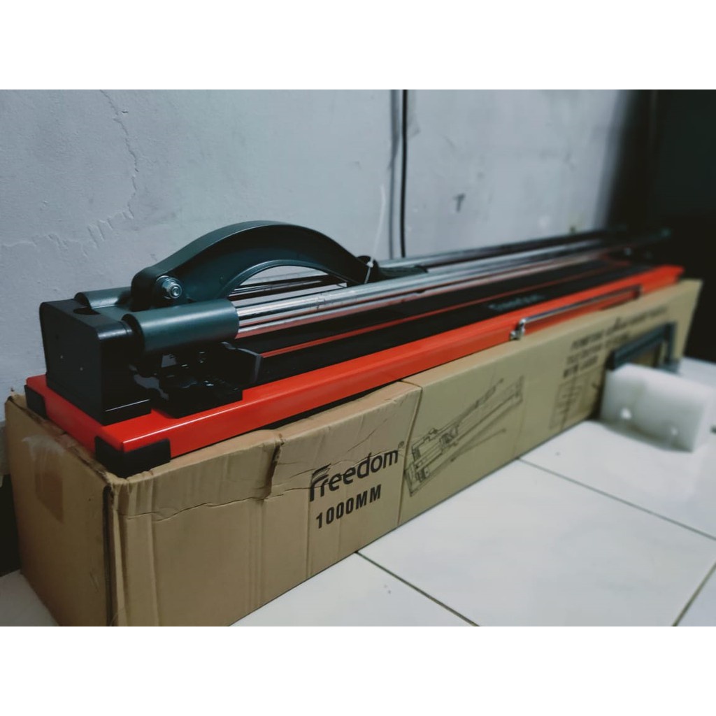 FREEDOM ALAT POTONG KERAMIK / GRANIT MANUAL 1000MM/100CM TILE CUTTER - FREEDOM TILE CUTTER 1000MM/10