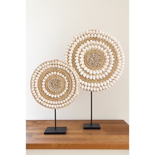 cowrie shell papua/ dekorasi rumah bali/ hiasan dinding bali /kerajinan bali