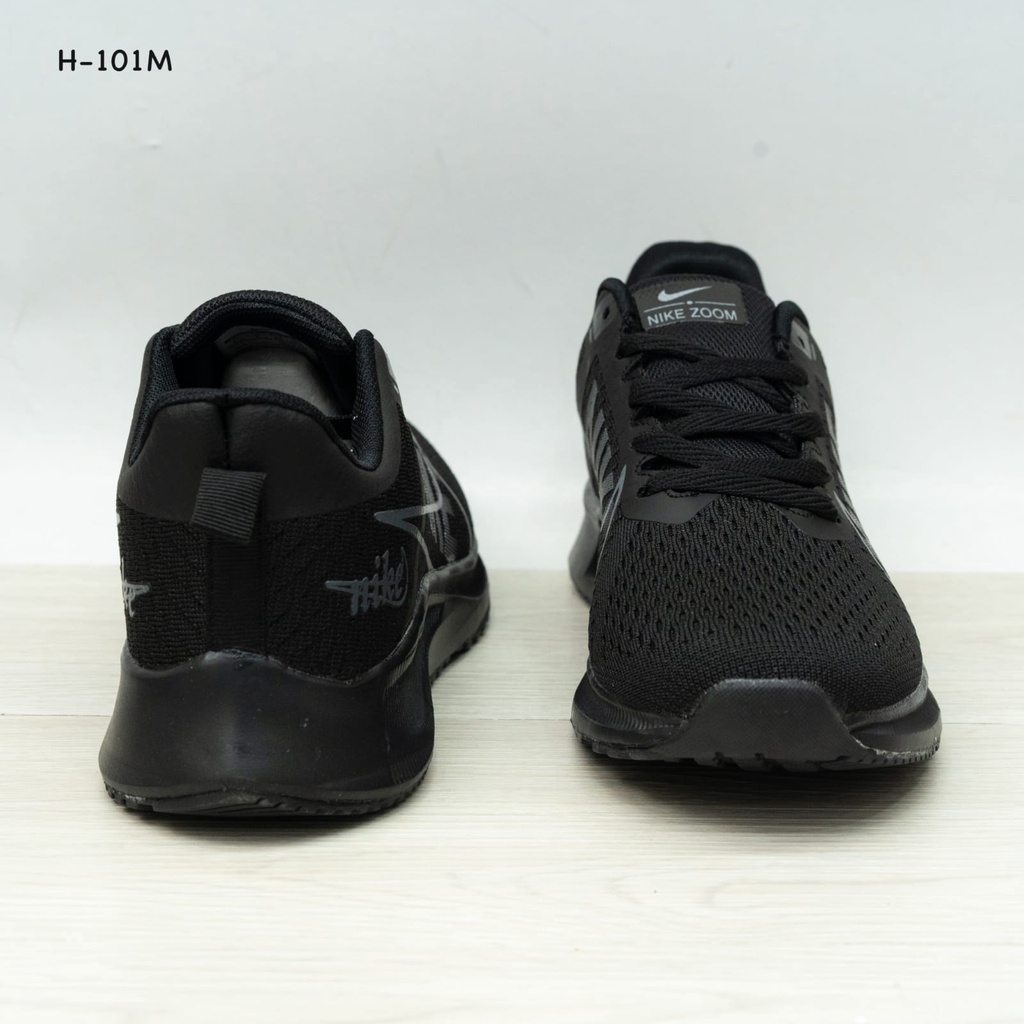 SEPATU COWOK NIKE ZOOM H-101M